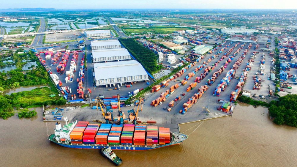 Mở rộng đội tàu, giá cước vận tải tăng, Xếp dỡ Hải An (HAH) báo lãi quý 2 cao kỷ lục