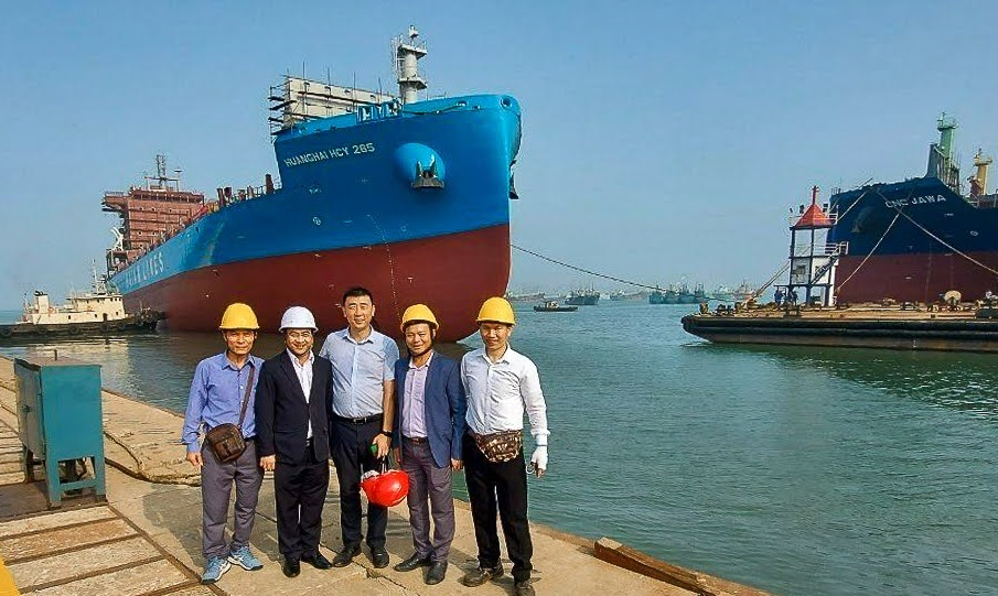 1,800 TEU container ship HCY – 265 successfully launched